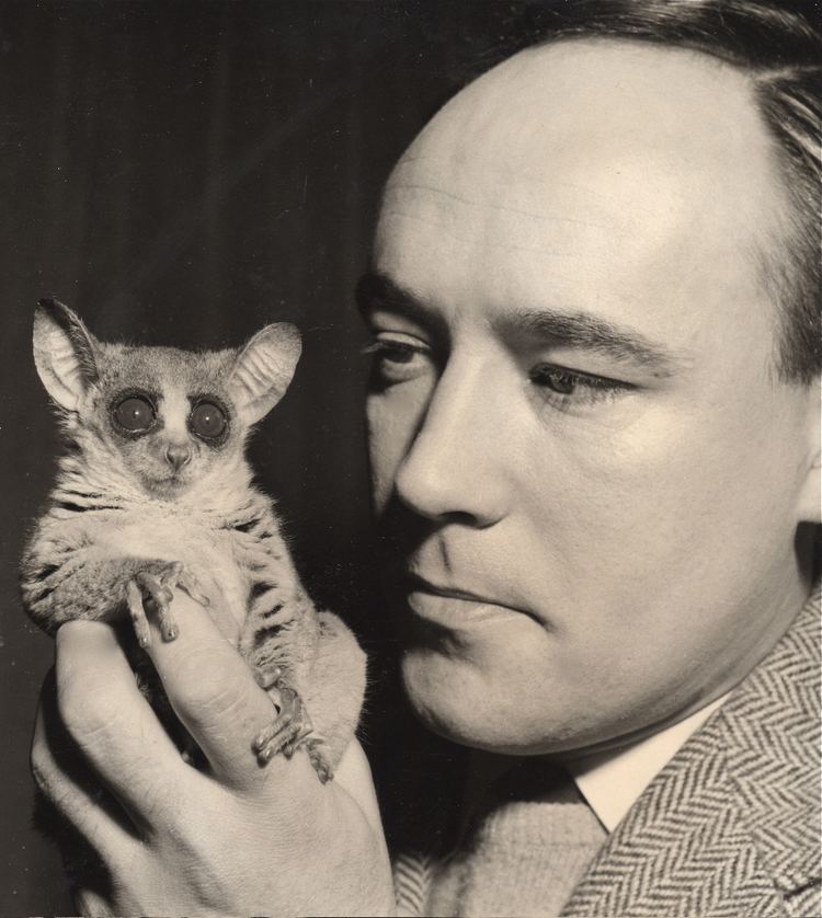 Desmond Morris Zoo Desmond Morris Quotes QuotesGram