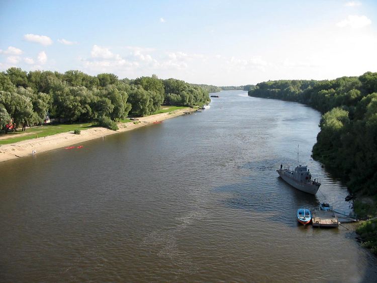 Desna River httpsuploadwikimediaorgwikipediacommonsee