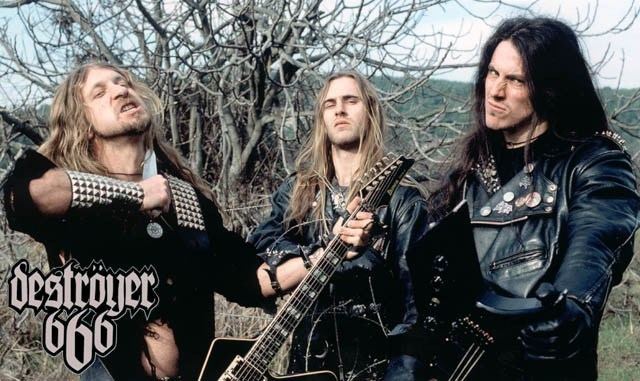 Deströyer 666 DESTROYER 666 Frontman Picks A Fight With Fans During Metal Magic