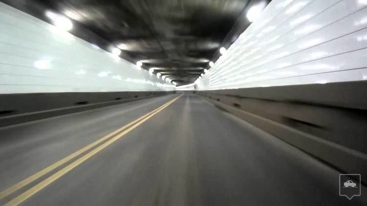 Detroit–Windsor Tunnel Through the DetroitWindsor Tunnel HD YouTube