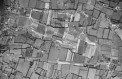 Deux Jumeaux Airfield httpsuploadwikimediaorgwikipediacommonsthu