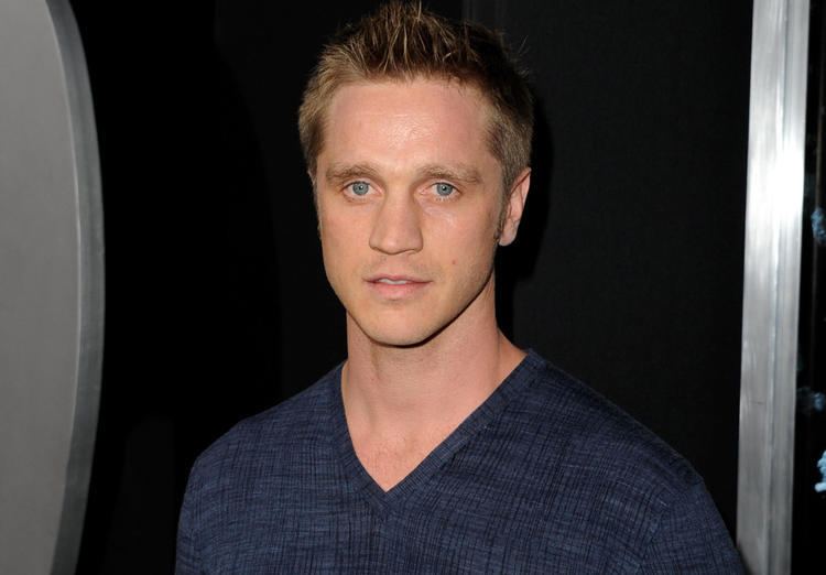 Devon Sawa Nikita39s39 Devon Sawa wife welcome a baby boy latimes