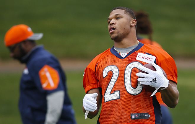 Devontae Booker Devontae Booker takes the field as Broncos rookie minicamp continues