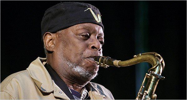 Dewey Redman Dewey Redman 75 Jazz Saxophonist Dies New York Times
