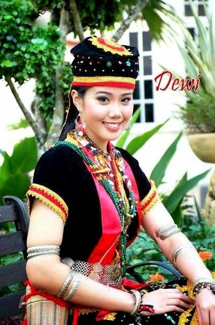 Dewi Liana Seriestha paren nyawi39s blog Borneo Ethnic PersonalityDewi Liana