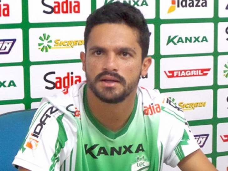 Deyvid Sacconi Deyvid Sacconi exmeia Guarani e Palmeiras liberado pelo Luverdense