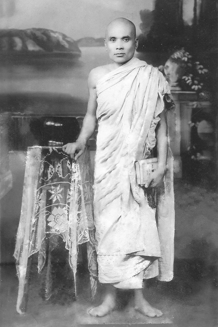 Dhammalok Mahasthavir