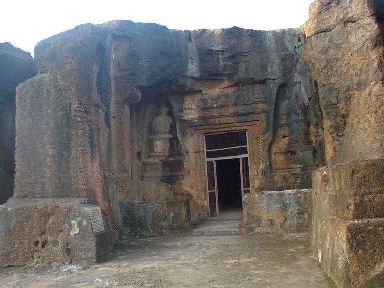 Dhamnar Caves