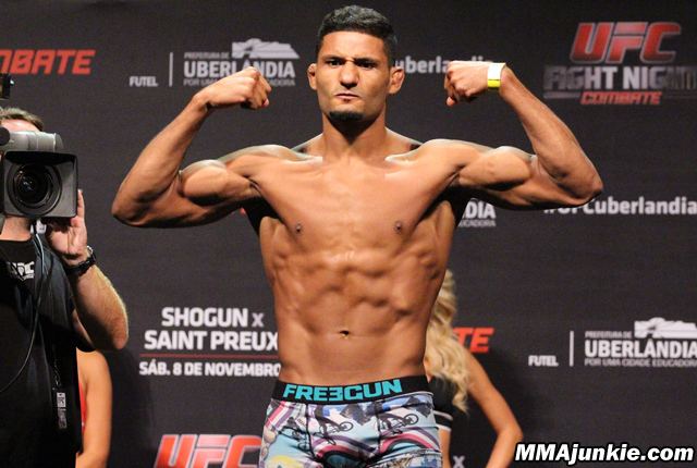 Dhiego Lima UFC Fight Night 56 results Dhiego Lima dominates Jorge