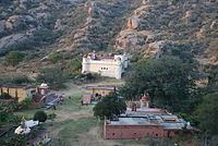 Dhosi Hill httpsuploadwikimediaorgwikipediacommonsthu