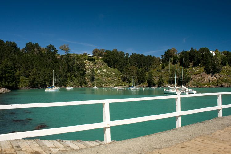 Diamond Harbour, New Zealand FileDiamond Harbour New Zealandjpg Wikimedia Commons