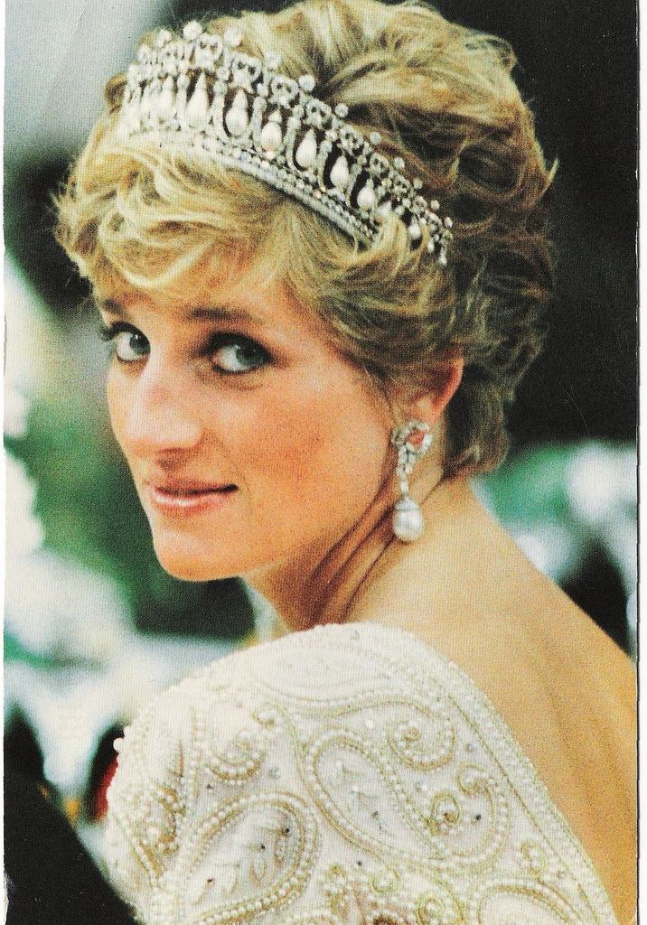 Diana, Princess of Wales princess of wales Princess Diana Photo 17933606 Fanpop