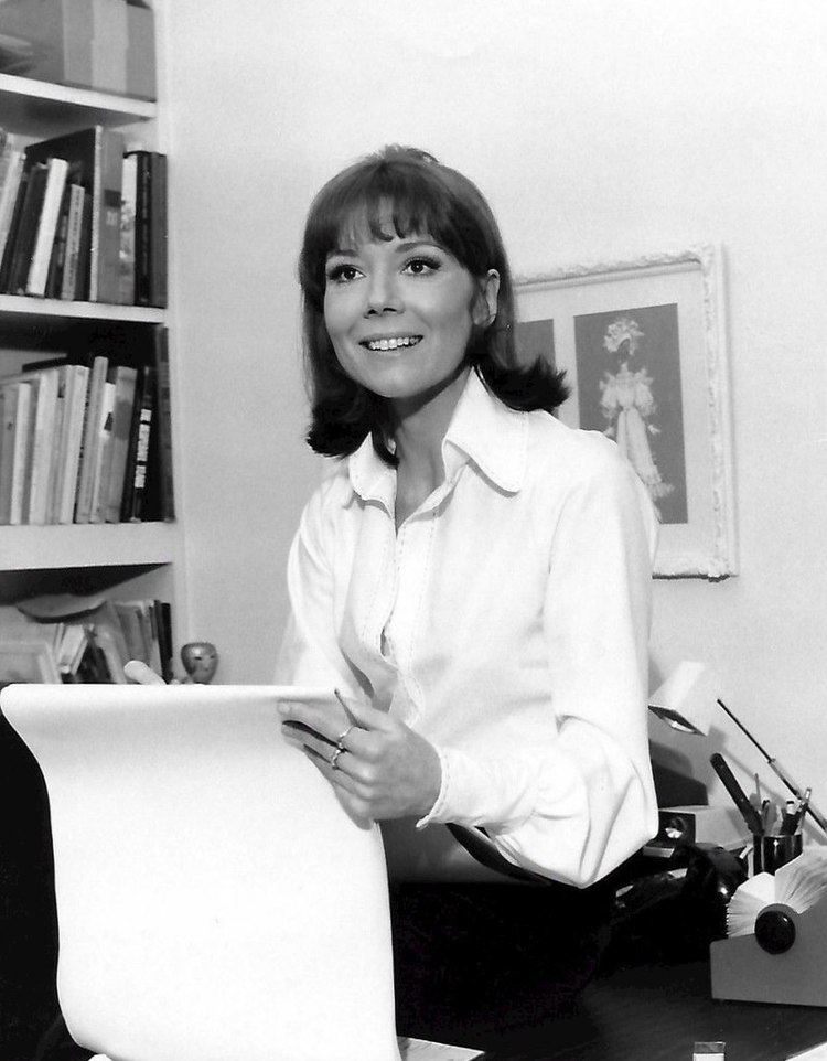 Diana Rigg ~ Life Story & Biography with Photos | Videos