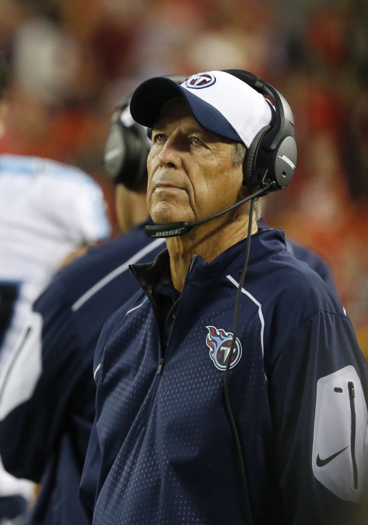 Dick LeBeau Dick LeBeau Bringing experience and tenacity to the Titans Sports