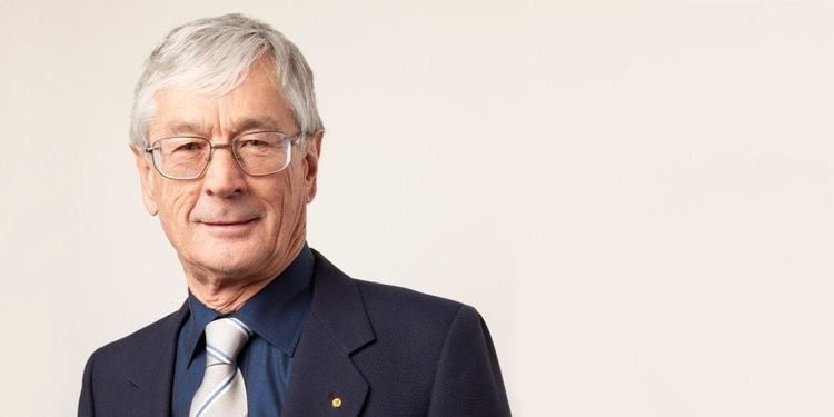 Dick Smith (entrepreneur) Dick Smith (entrepreneur)