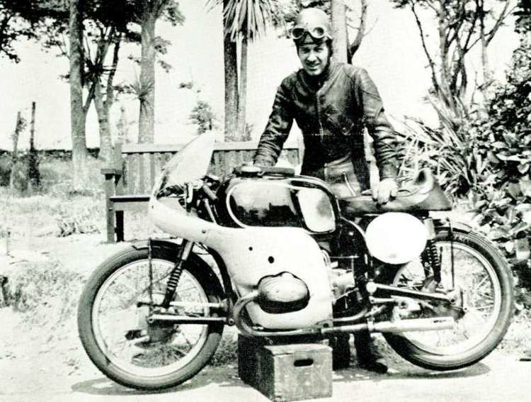 Dickie Dale A Motorcycle storyThe golden years Page 7 Machines Pinterest