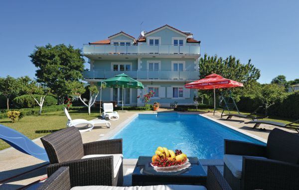 Dicmo 8 Bedroom Luxury Holiday Villa in SplitDicmo Croatia Property