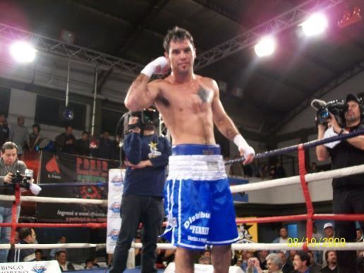 Diego Chaves (boxer) Diego Gabriel Chaves Boxer Boxing news BOXNEWScomua