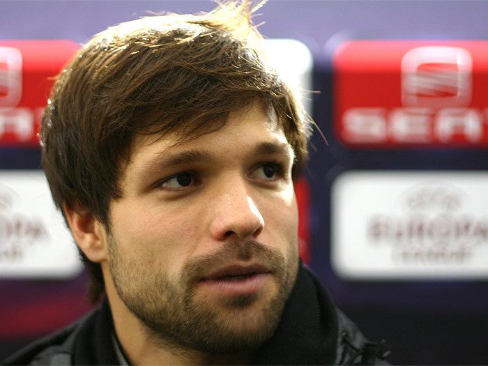 Diego (footballer, born 1985) Diego Ribas da Cunha The Man whose name call Diego Pinterest Cunha