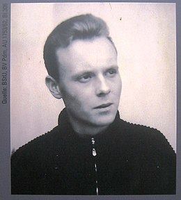 Dieter Wohlfarth httpsuploadwikimediaorgwikipediacommonsthu
