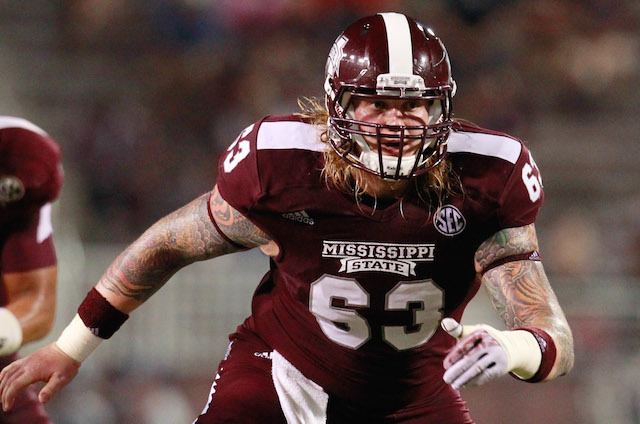 Dillon Day (American football) VIDEO Mississippi State39s Dillon Day steps on two LSU