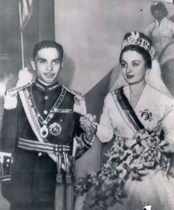 Dina bint 'Abdu'l-Hamid Hussein I of Jordania in his first marriage with Dina bintAbdul