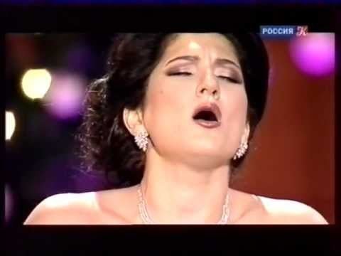 Dinara Aliyeva An Azerbaijani operatic soprano Dinara Alieva as Leonora