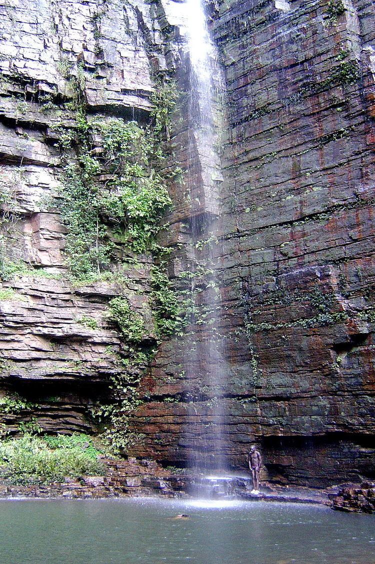 Dindefelo Falls