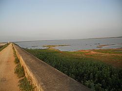 Dindi Reservoir httpsuploadwikimediaorgwikipediacommonsthu