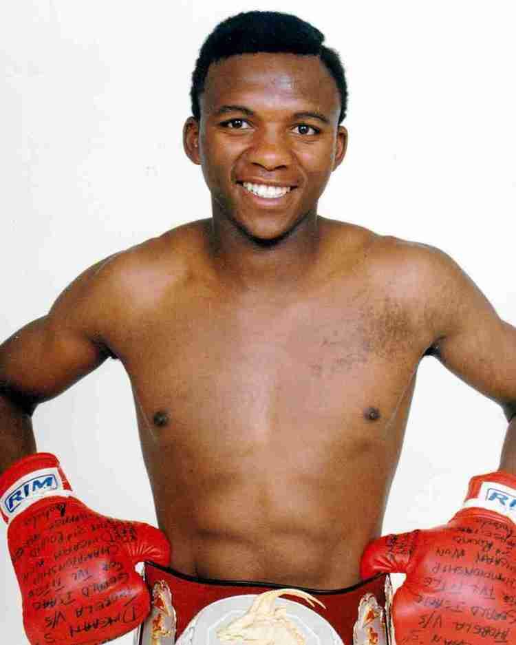 Dingaan Thobela 9 Dingaan Thobela WBO Lightweight Champion 22 September 1990