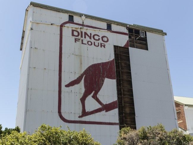 Dingo Flour sign Fremantle39s iconic Dingo Flour sign refurbished after 76 years