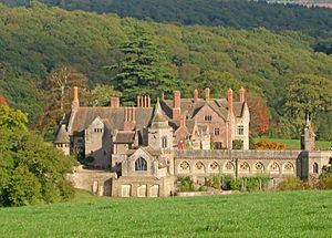 Dinmore Manor httpsuploadwikimediaorgwikipediacommonsthu