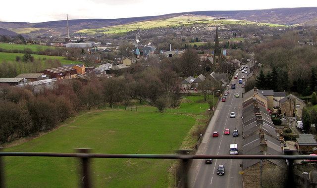 Dinting Viaduct View from Dinting Viaduct Edward Smith ccbysa20 Geograph