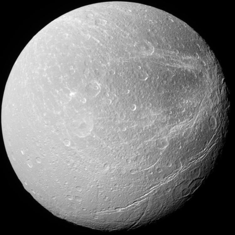 Dione (moon) httpsuploadwikimediaorgwikipediacommons44