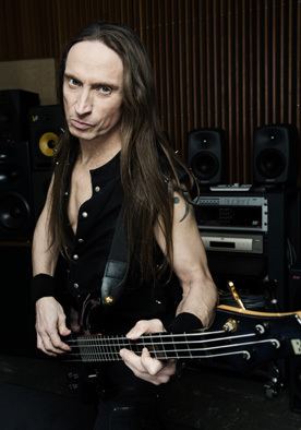 Dirk Schlächter Interview Dirk Schlchter of Gamma Ray Bass Guitar Magazine