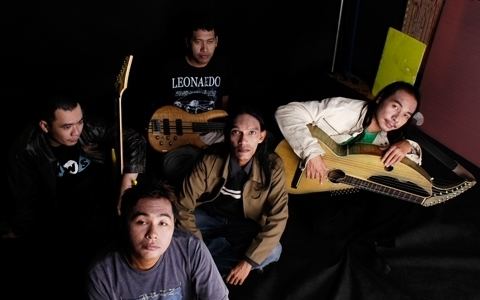 Discus (band) Atmosfera recently released first single Negeri Cinta featuring