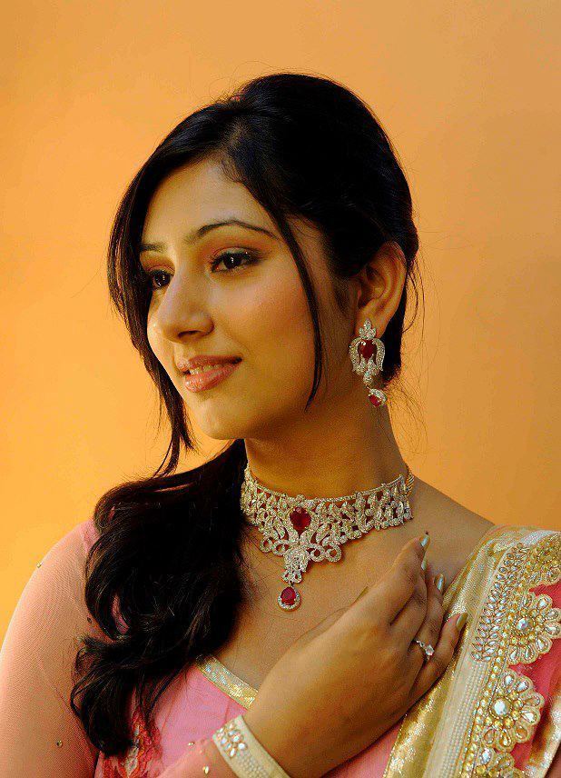 Disha Parmar 119196jpg