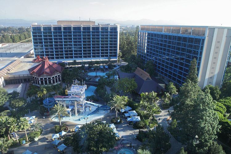 Disneyland Hotel (California)
