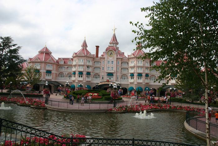Disneyland Hotel (Paris)