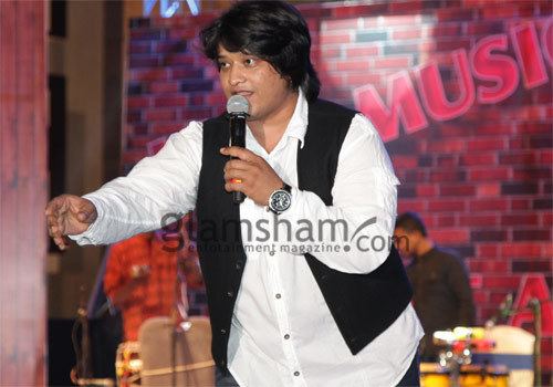 Divya Kumar (singer) Divya Kumar My biggest dream is to sing for Shahrukh Khan