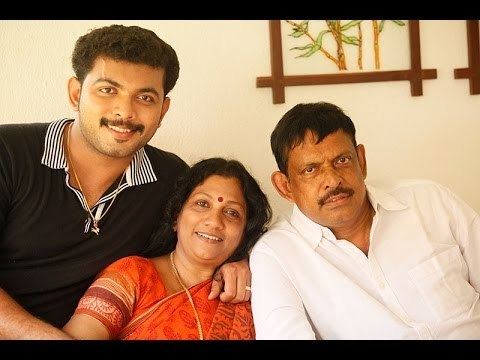 Divyadarshan Mukeshs Nephew Divyadarshan with Family YouTube