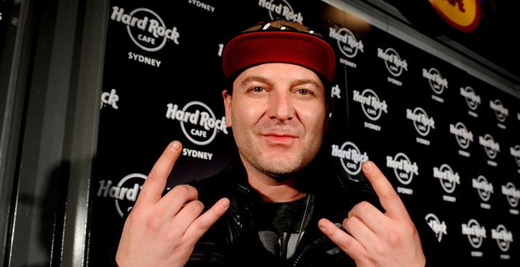 DJ Lethal Someone Stole DJ Lethal39s MTV VMA Moonman Statue MetalSucks