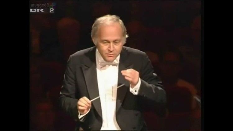 Ádám Fischer Mozart Symfoni No 30 KV 202 DRUO Adam Fischer Whole version