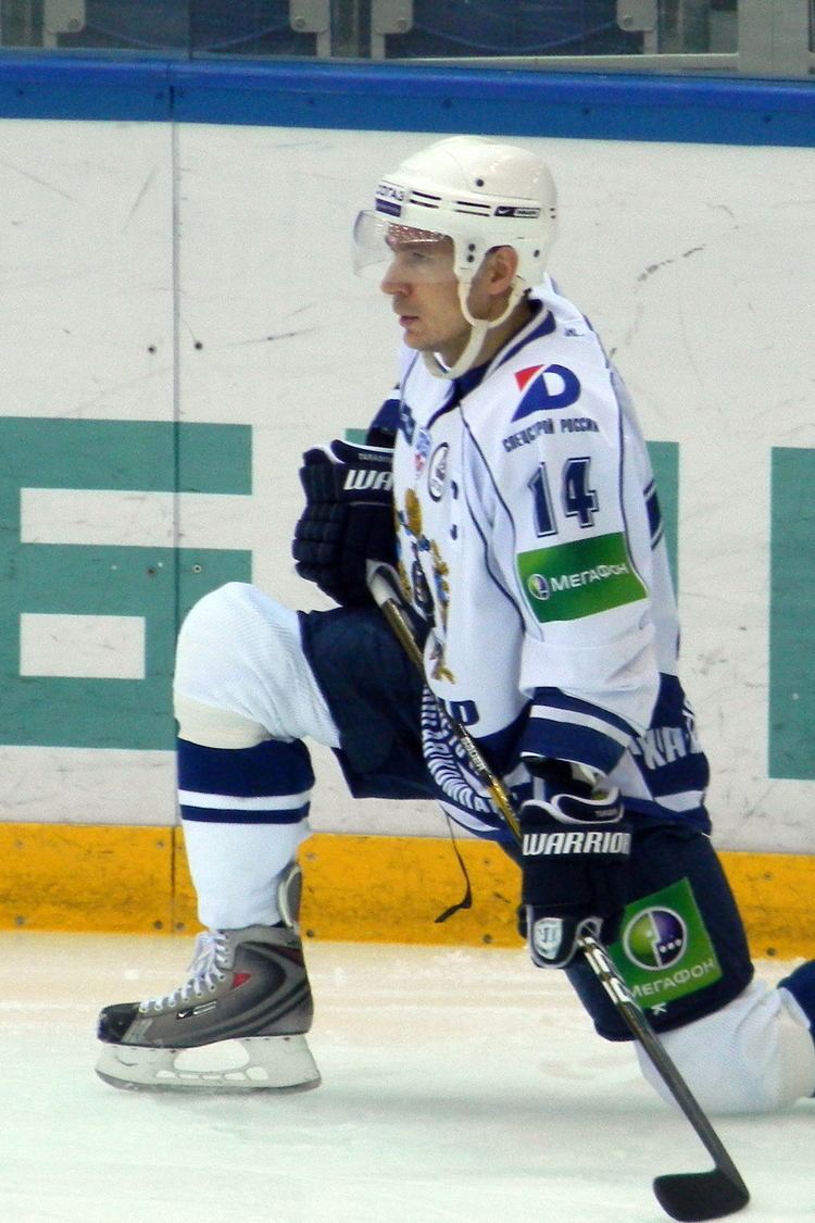 Dmitri Tarasov (ice hockey) FileDmitri Tarasov 20120131 1JPG Wikimedia Commons