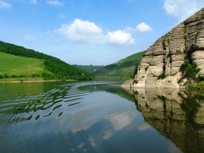 Dniester Canyon Dnister Canyon one of the Seven Wonders of Ukraine