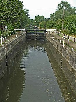 Dobbs Weir Lock httpsuploadwikimediaorgwikipediacommonsthu