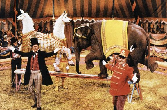 Doctor Dolittle (film) movie scenes You might like Doctor Dolittle or you might not Even if it was a box office bomb it s a memorable musical of sweeping scope 