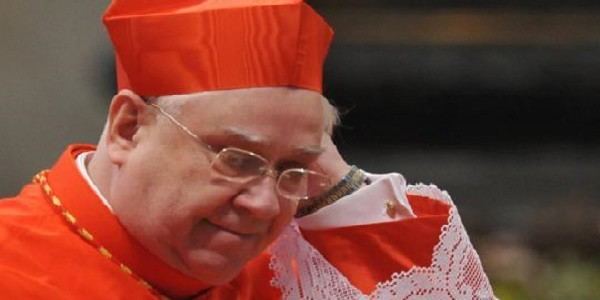 Domenico Calcagno Indagato il cardinale Domenico Calcagno accusato di concorso in