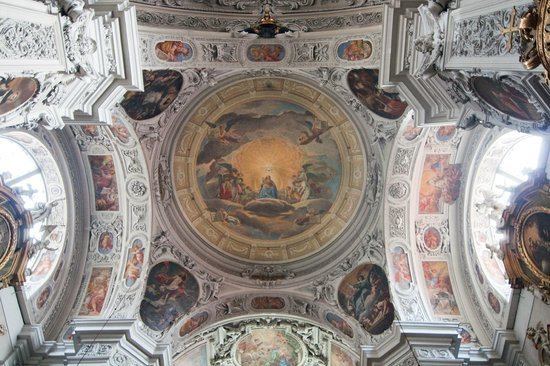 Dominican Church, Vienna The Dominican Church Baroque interior Picture of