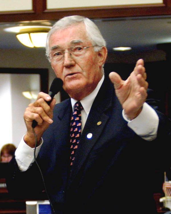 Don Davis (politician)